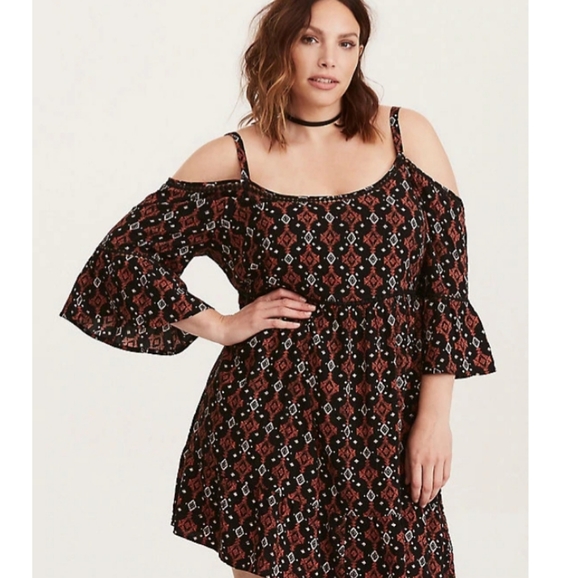 Torrid Multi-Color Geo Print Challis Cold Shoulder - Picture 3 of 6